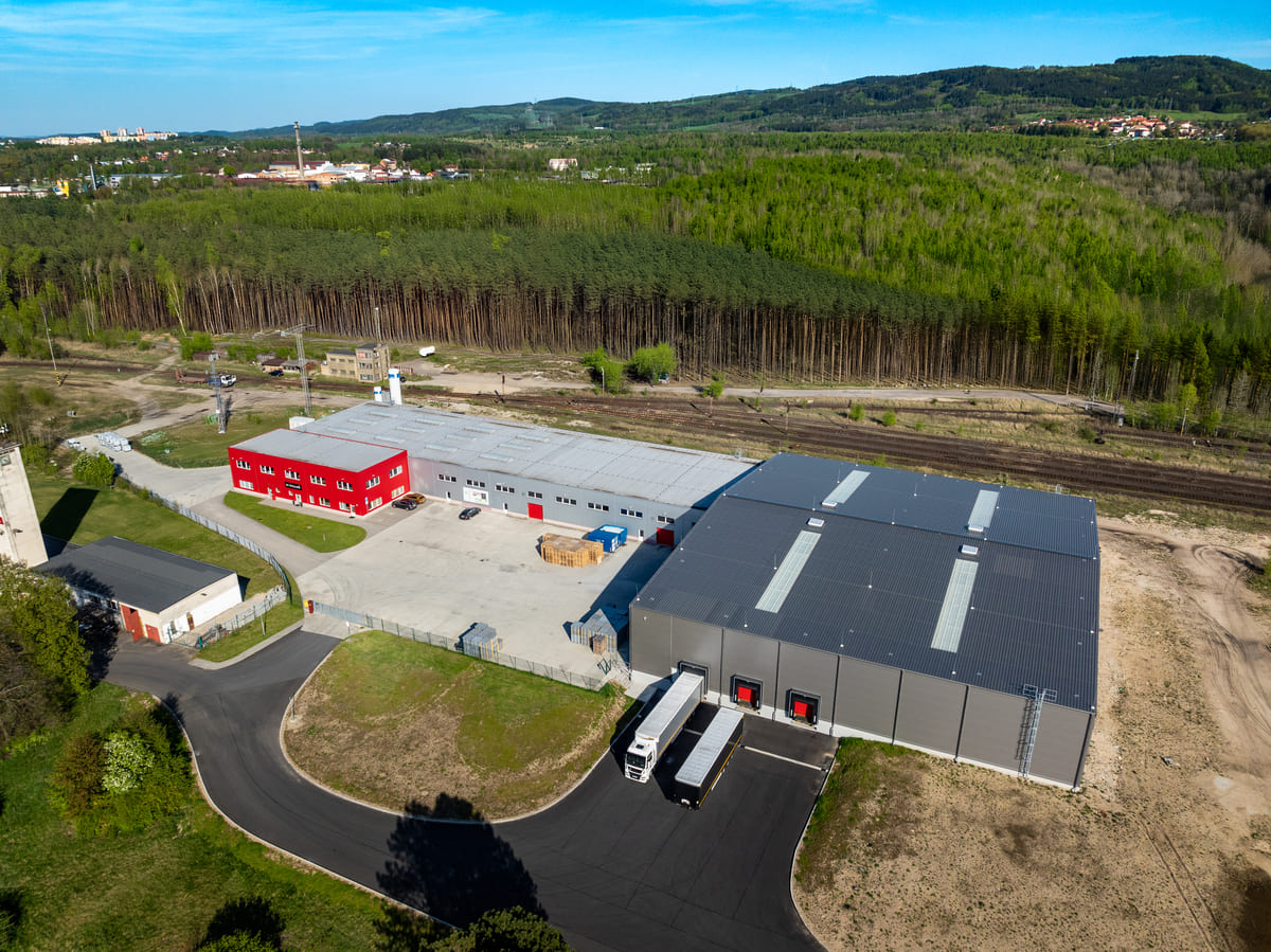 stáčírna do plechovek bofillex